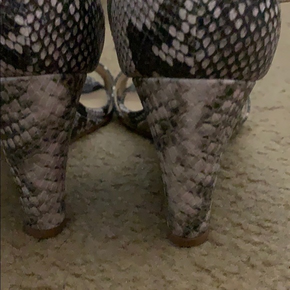 Wedges heel - Picture 3 of 3